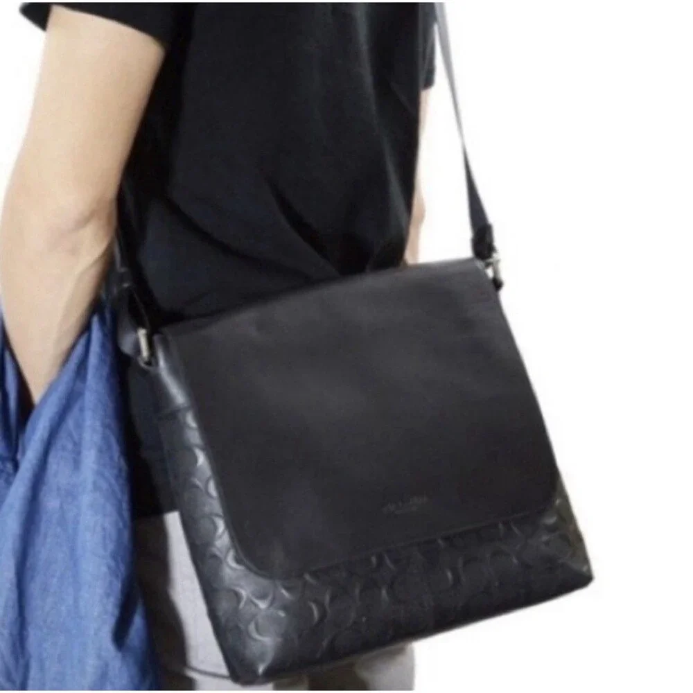 Coach Charles F72220 Messenger In Signature Embossed Leather Crossbody Bag Navy
